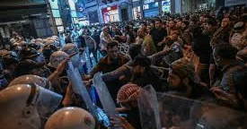 İstanbulda böyük mitinq keçirilib VİDEO
