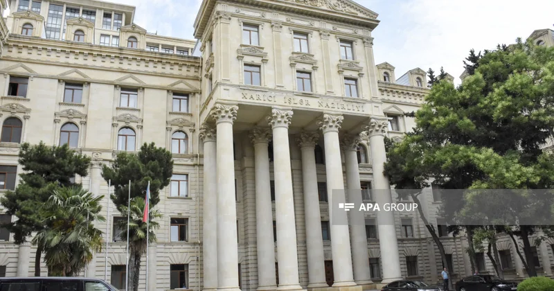 XİN: Rusiya mediasında azərbaycanlılara qarşı “etnik cinayətkar qrup” ifadəsindən istifadə qəbuledilməzdir