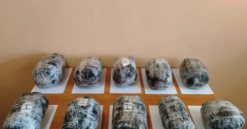 İrandan Azərbaycana narkotik keçirmək istədilər