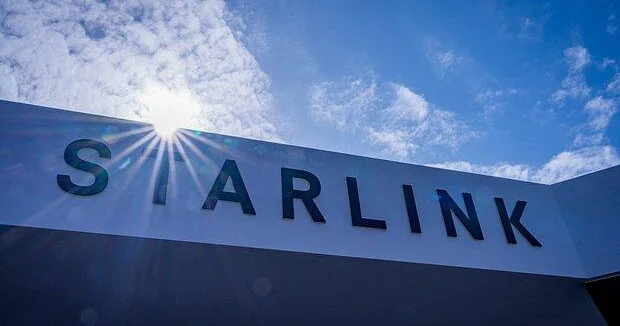 Раскрыты причины превосходства Starlink в небе