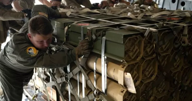 Украина не получила официальных данных о прекращении поставок оружия из США