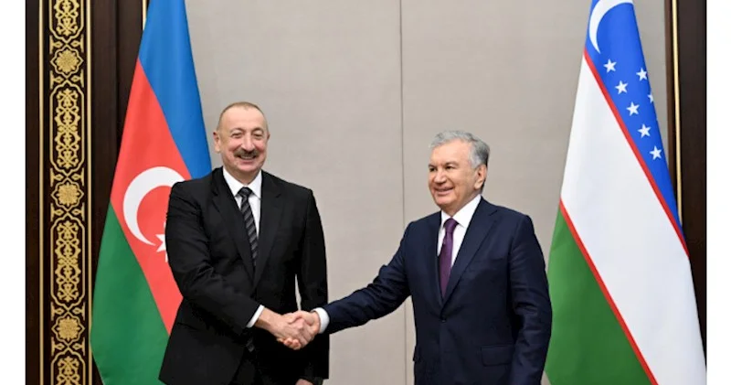 Şavkat Mirziyoyev İlham Əliyevi təbrik etdi VİDEO