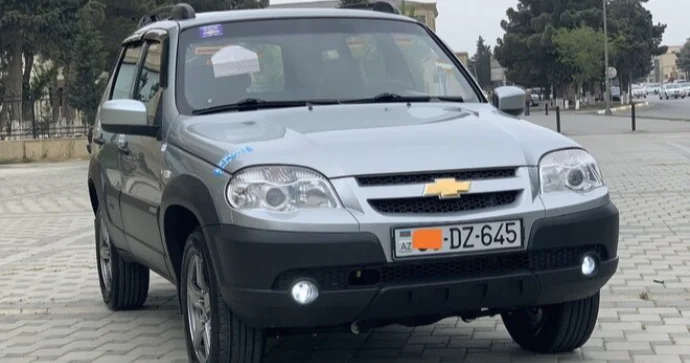 Start qiyməti 17 400 manat olan Chevrolet Niva 25 500 MANATA SATILDI