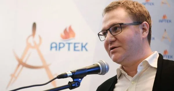 Çexiya rusiyalı məmura sanksiya tətbiq edib