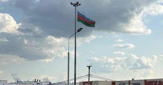 Moskvadakı hündür dirəkdə Azərbaycan bayrağı qaldırıldı FOTO