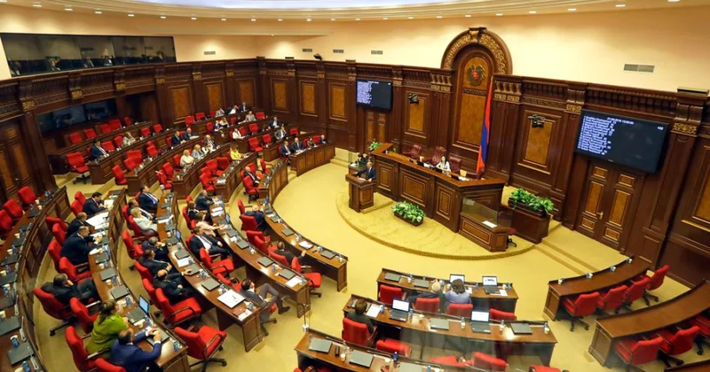 Парламент одобрил: Электросети Армении будут национализированы обновлено 11:55