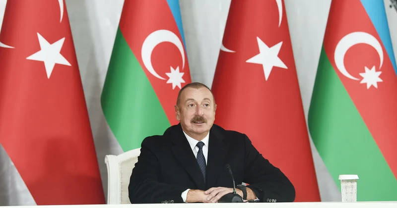 Президенту Федеративной Республики Сомали Его превосходительству господину Хасану Шейху Мохамуду