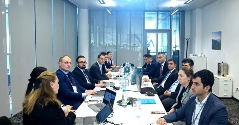 Azərbaycan və Gürcüstan mərkəzi bankları süni intellektlə dəstəklənən sistemlərin tətbiqini müzakirə edib