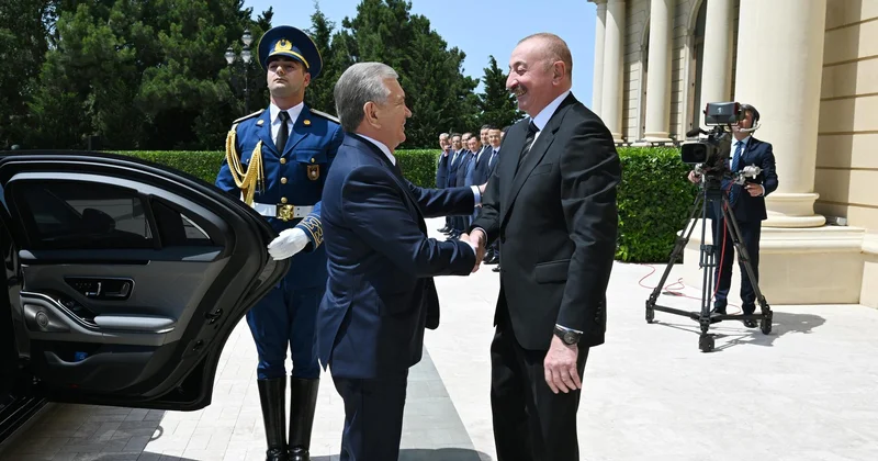 Liderlər tarix yazır Fikirlər eynidir