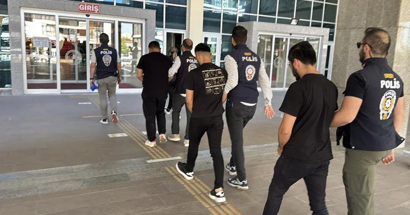 Ərdoğanı təhqir edən 42 nəfər tutulub Heç kim nifrət və təxribat zəhərini küçələrə daşıya bilməz