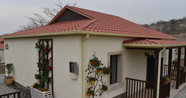 Köçkünlərin yaşadığı 185 mənzil əsl sahiblərinə qaytarılıb RƏSMİ