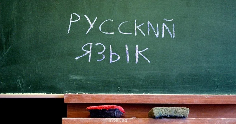 Valideynlər övladlarını rus bölməsindən çıxarır, nazirlik qərar verməlidir