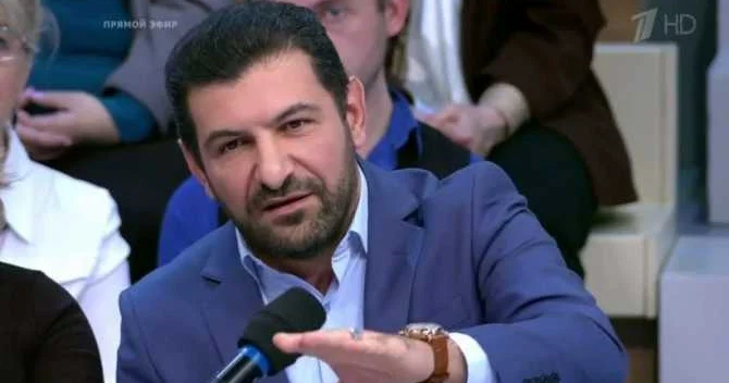 “Müəllim professor heyətinin “5 ci kolon” rolunu oynayıb oynamadığını təyin etmək vacibdir”