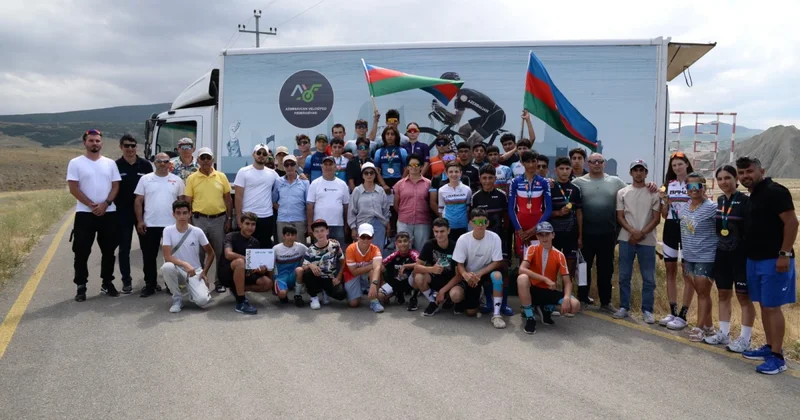 Azərbaycan çempionatında qrup ötüşməsinə start verilib FOTO