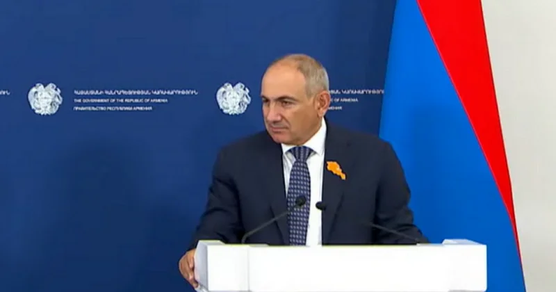 Paşinyan: İrəvan Moskva ilə dialoqu və Aİ yə inteqrasiya kursunu davam etdirəcək