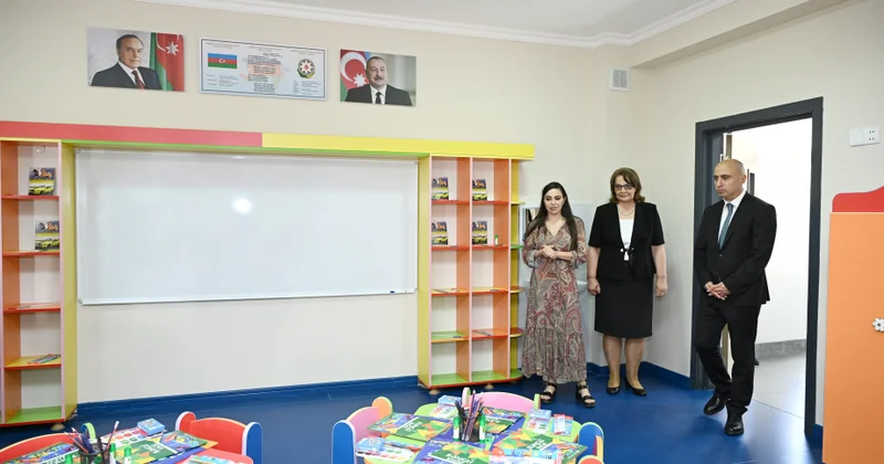 Leyla Əliyeva Yevlaxda məktəb binasının açılışında iştirak edib