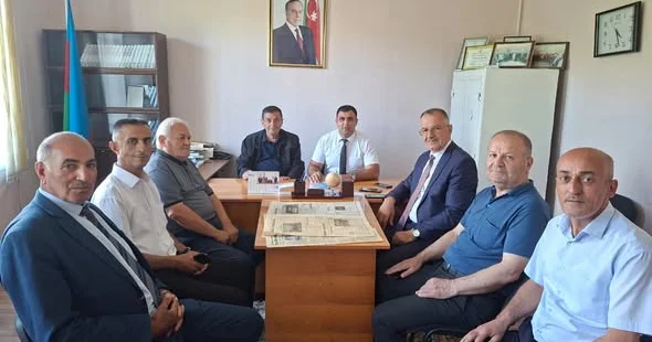 Ağsaqqal olan yerdə... FOTOLAR