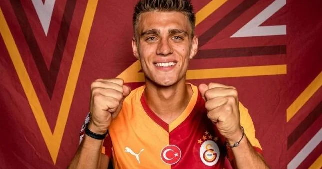 Qalatasaray ın futbolçusu Şimali Makedoniya millisini seçdi