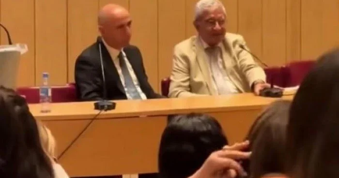 Rektorun nazirə zarafatla dediyi sözlərin mənası Video