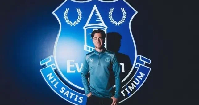Çempionşipin ən yaxşı futbolçusu Everton a keçdi