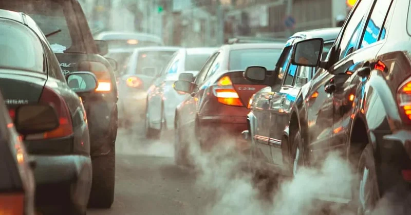 В Азербайджане к 2030 году планируют сократить выбросы CO₂ в транспорте на 600 тыс. т