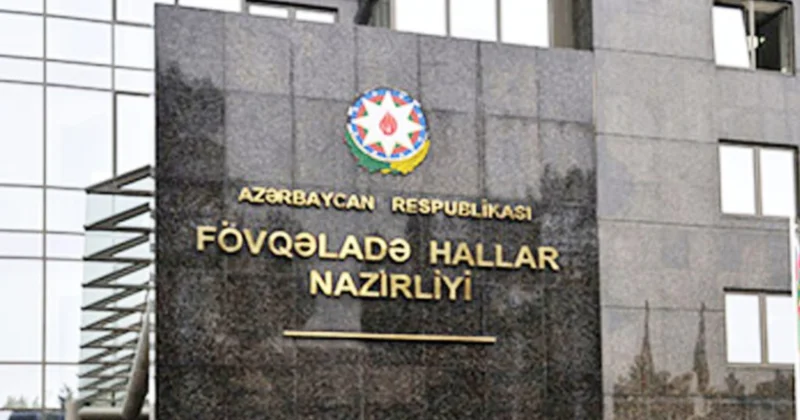 Bakıxanov qəsəbəsində yanğın baş verib, 4 avtomobil zərər görüb