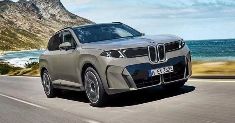 BMW представила кроссовер X5 нового поколения