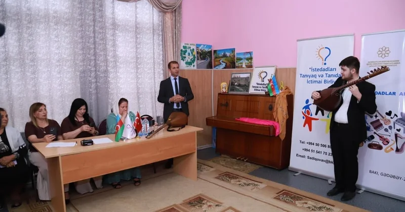 “İstedadlar Akademiyası”nda aşıq yaradıcılığına həsr olunmuş ustad dərsi keçirilib