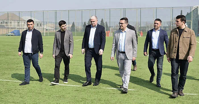 Daha iki bölgədə futbol obyektlərinə baxış keçirildi