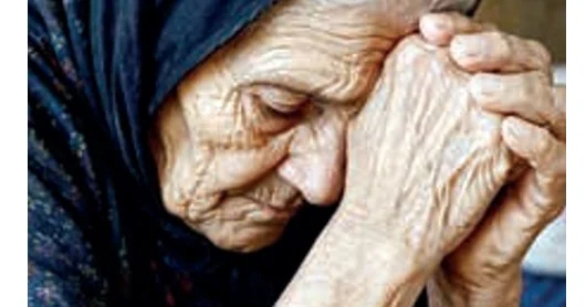 Bir cüt əl axtarıram ana əlləri…