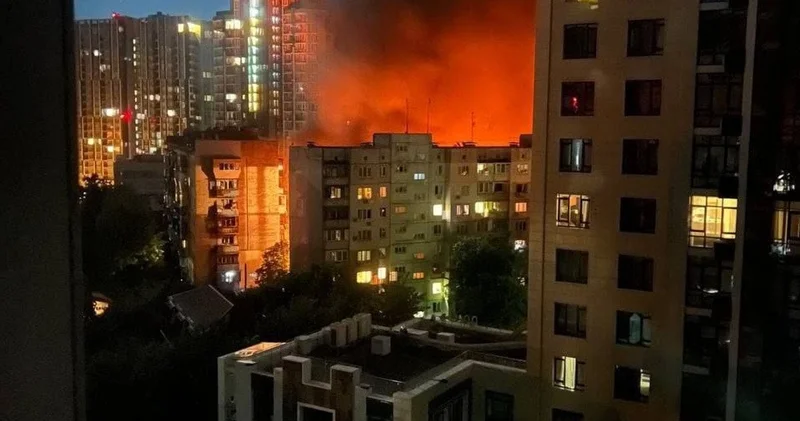 Məğlub Putin yenə gücünü dinc sakinlər üstdə sınadı... Kiyevdə 10 ölü... FOTO