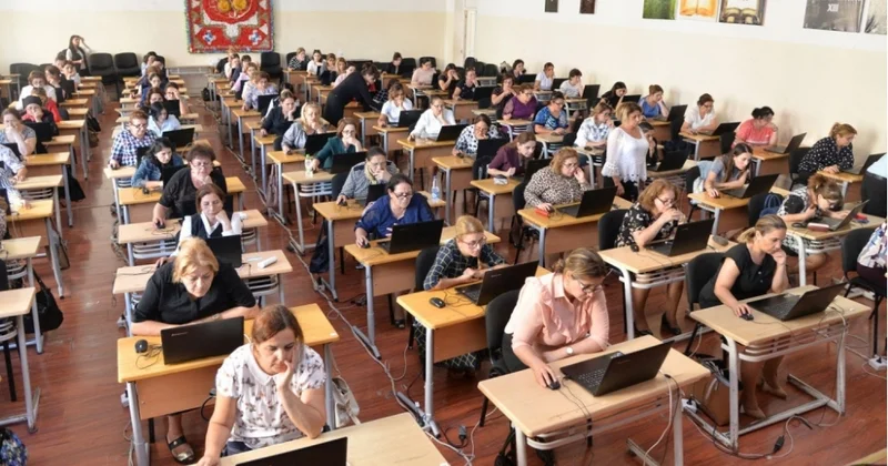 Sertifikatlaşdırma ilə bağlı tarix müəllimləri ayağa qalxdılar