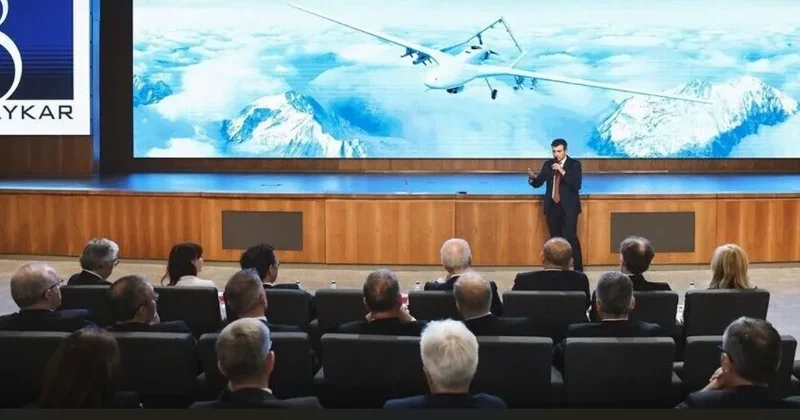 Səlcuq Bayraktar: Dronlar döyüş aviasiyasında inqilab edəcək