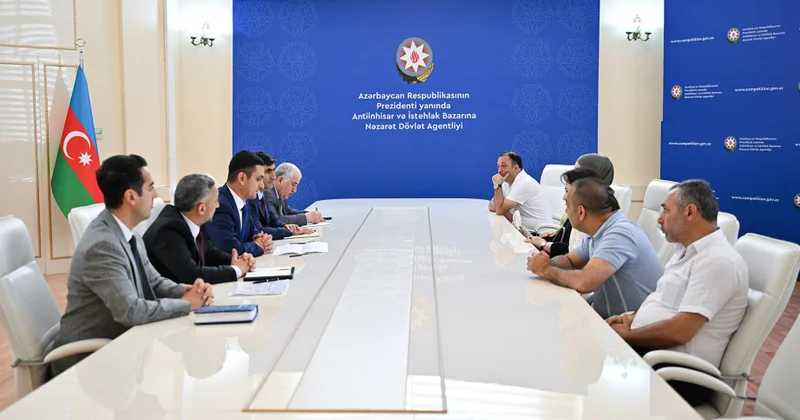 Zərgərlik məmulatlarının satışı ilə məşğul olan sahibkarlara bu sahədəki məsuliyyət tədbirləri izah edilib