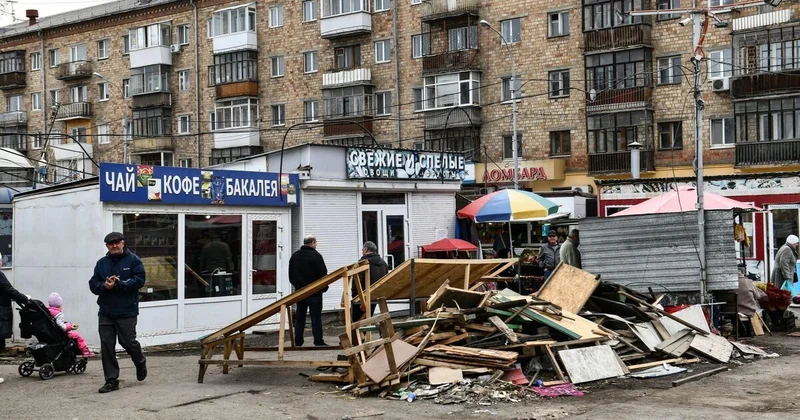 В Свердловске снесли мини рынок, где в основном торговали выходцы из Азербайджана Minval Politika