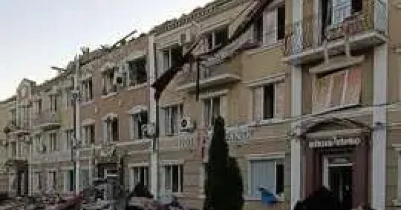 Россияне ударили по центру Славянска и Херсону: есть погибшие