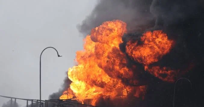 Ukrayna Silahlı Qüvvələri Saratov Neft Emalı Zavoduna, neft anbarına və Engels aerodromuna zərbələr endirib