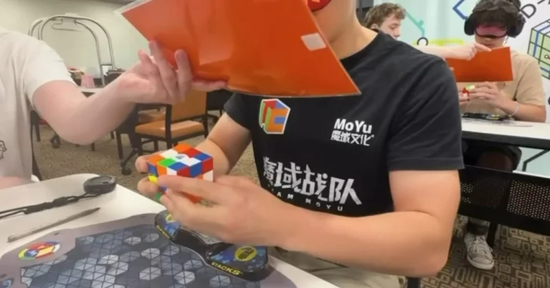 Rubik kubikini gözləri bağlı 11,56 saniyəyə yığdı Dünya rekordunu yenilədi VİDEO