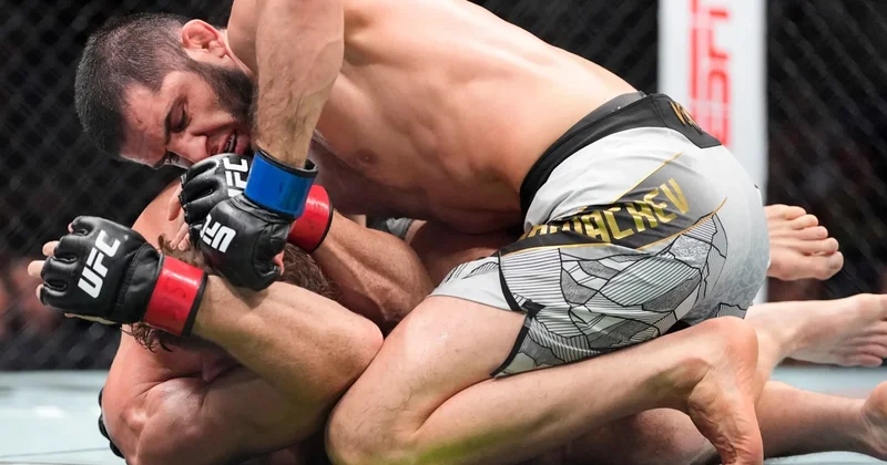 İslam Mahaçev UFC 330 öncəsi İen Qarri ilə bağlı planını açıqladı