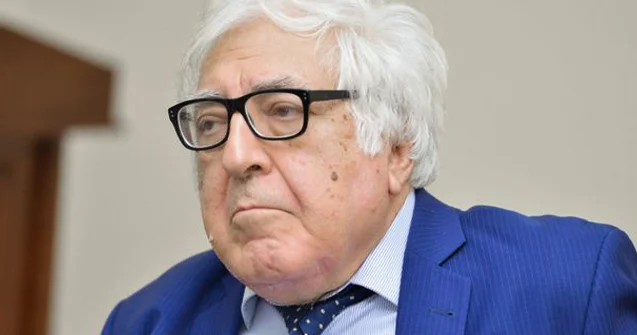 Şairlər bədbəxtdirlər… Anar KONKRET