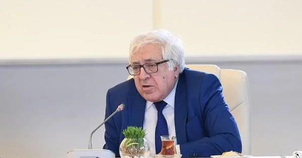 Şairlər bədbəxtdirlər, taleləri çox ağır olur Anar