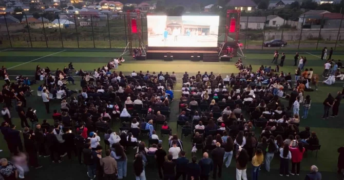 Daşkəsəndə milli kino seansı keçirilib