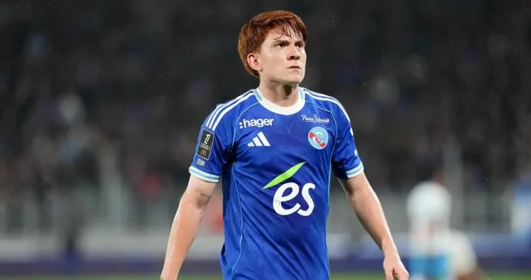 Çelsi 21 yaşlı futbolçunu transfer etdi RƏSMİ