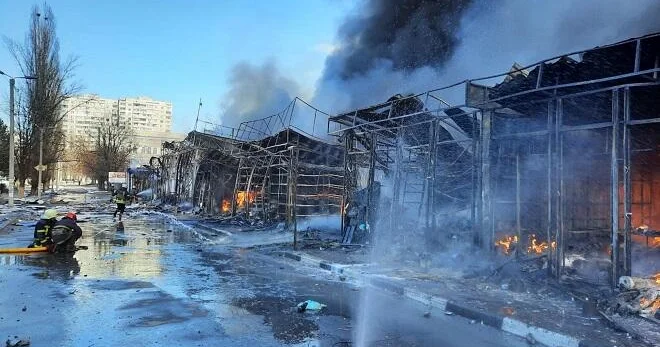 Rusiya ordusu Xarkovda “Novaya Poçta”nı vurdu