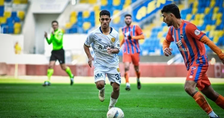 Ankaragücü ndə oynamış yığmamızın üzvü Premyer Liqa klublarından birinə keçə bilər