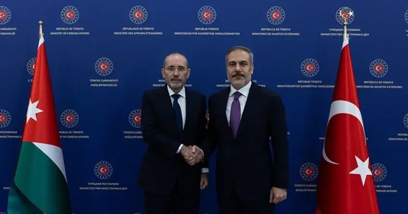Hakan Fidan həmkarı ilə danışdı