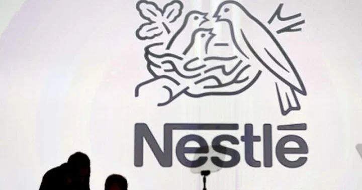 Nestle də qəfil direktor dəyişikliyi Gizli romantik münasibəti üzə çıxdı, vəzifəsini itirdi