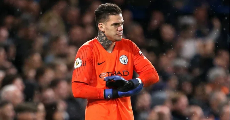 Ederson rəsmən “Fənər”də