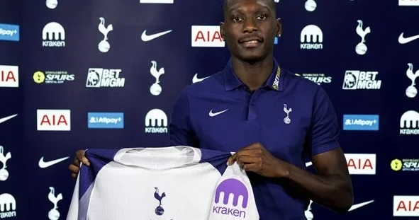 Fransa millisinin üzvü “Tottenhem”də