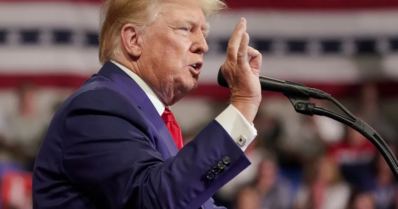 Donald Tramp “dünyanın ən təhlükəli şəhəri” olan Çikaqoda cinayətkarlığı aradan qaldıracağına söz verib